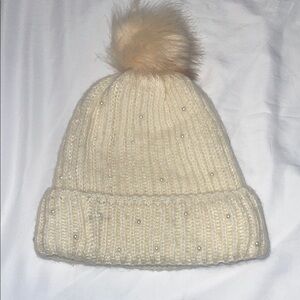 Cozy Cream Knit Beanie with Pom Pom